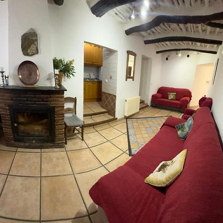 Apartamentos Y Casas Rurales Las Terrazas De La Alpujarra Bubion Bagian luar foto