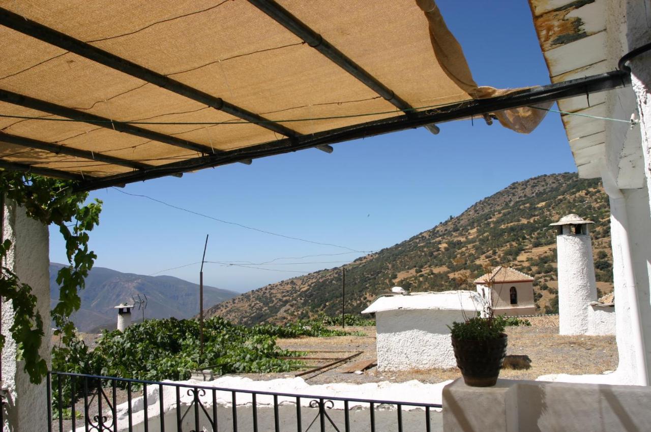 Apartamentos Y Casas Rurales Las Terrazas De La Alpujarra Bubion Bagian luar foto