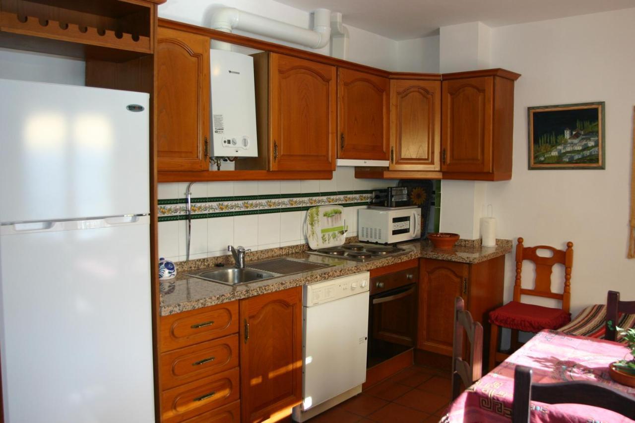 Apartamentos Y Casas Rurales Las Terrazas De La Alpujarra Bubion Bagian luar foto