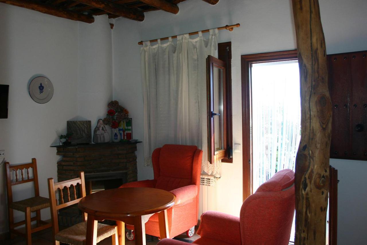 Apartamentos Y Casas Rurales Las Terrazas De La Alpujarra Bubion Bagian luar foto