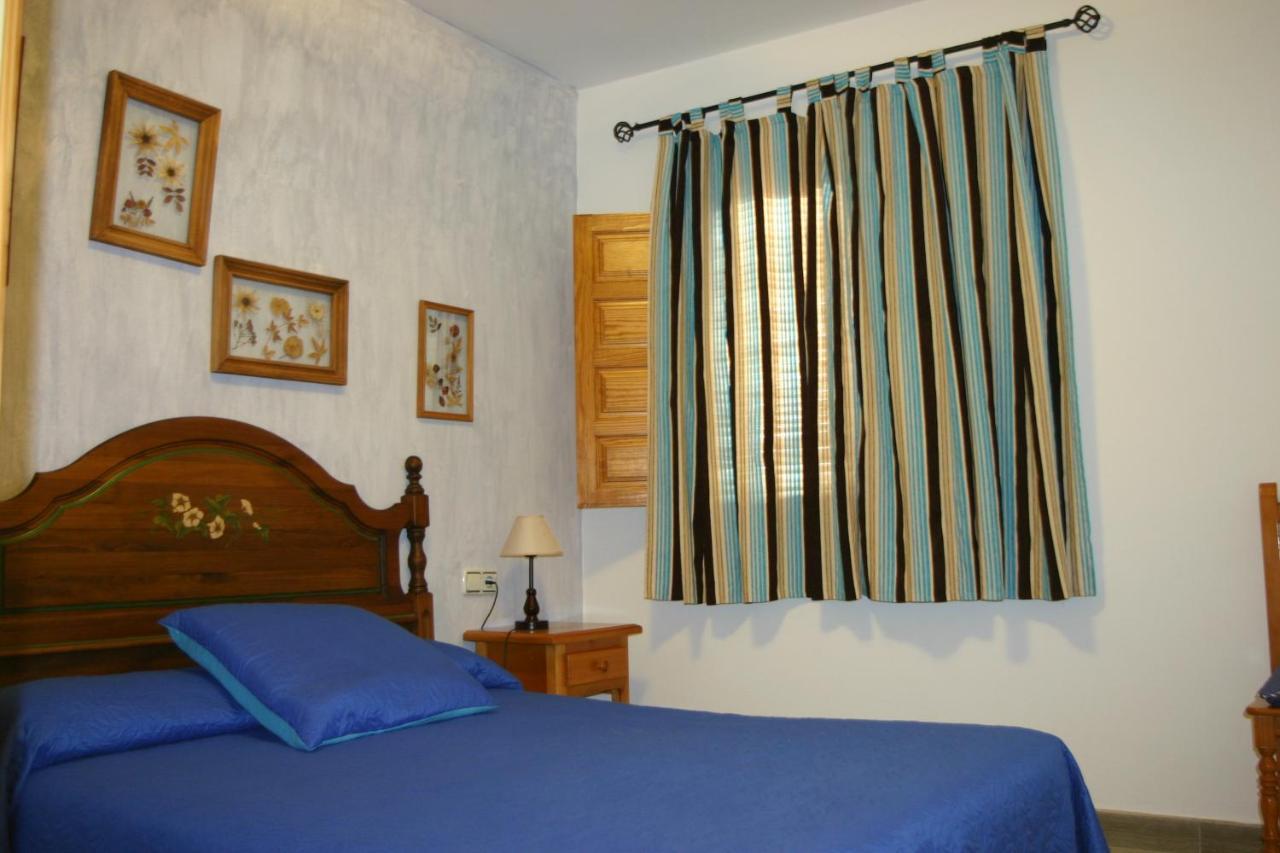 Apartamentos Y Casas Rurales Las Terrazas De La Alpujarra Bubion Bagian luar foto