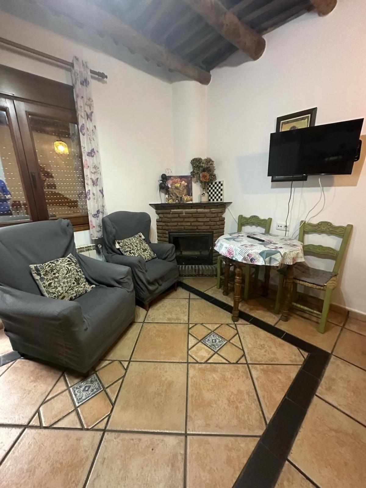 Apartamentos Y Casas Rurales Las Terrazas De La Alpujarra Bubion Bagian luar foto